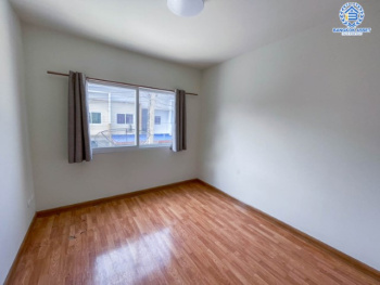 *****ทาวน์เฮ้าส์มือสองย่านนนทบุรี ม.เดอะโมดิช บางบัวทอง บนเนื้อที่ 19.5 ตร.ว. ฟังก์ชันจัดหนักจัดเต็ม 4 ห้องนอน 2 ห้องน้ำ 1 ที่จอดรถ บ้านราคาถูกสุดในโครงการ!  บนทำเลเชื่อมต่อหลายเส้นทาง ใกล้เซ็นทรัลเวสต์เกต และรถไฟฟ้าสายสีม่วง "สถานีคลองบางไผ่"